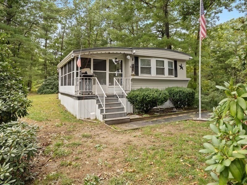 32-6 South Meadow Village — photo