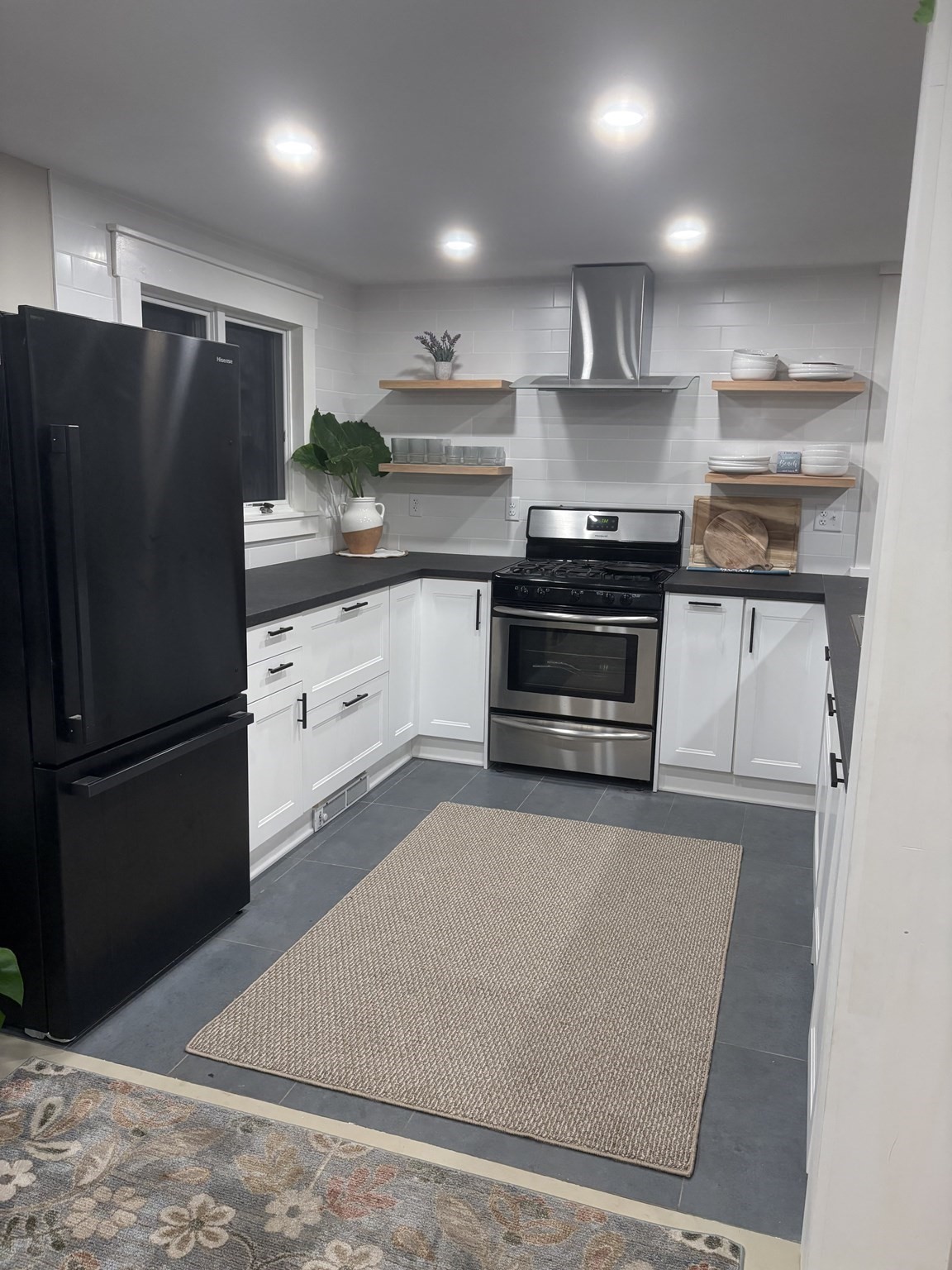 33 Pleasant — photo