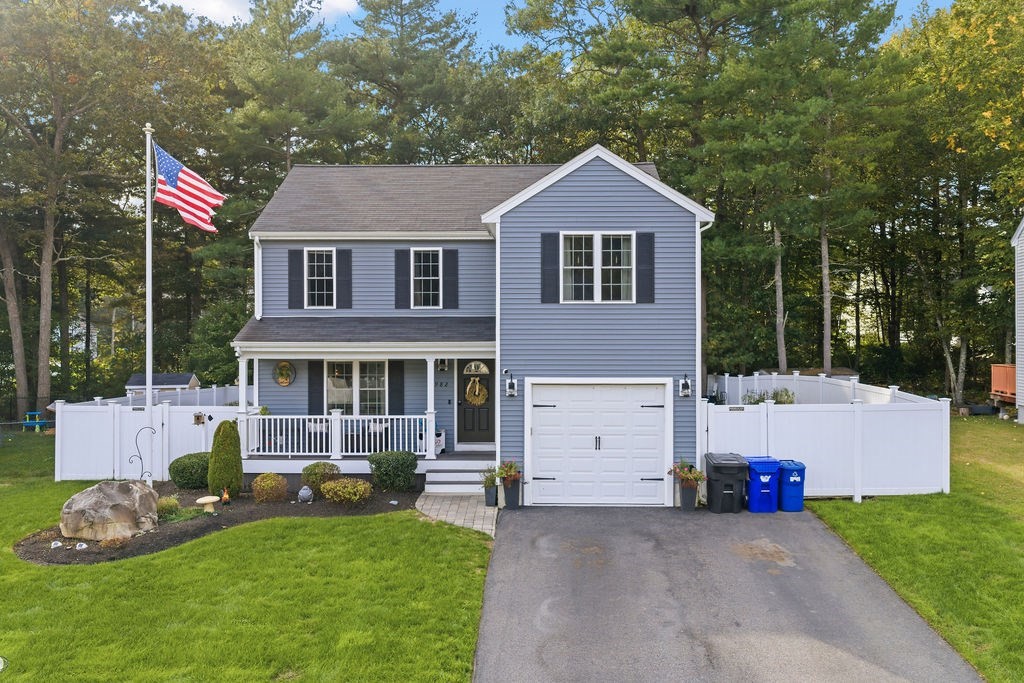 982 Dighton Woods Cir — photo