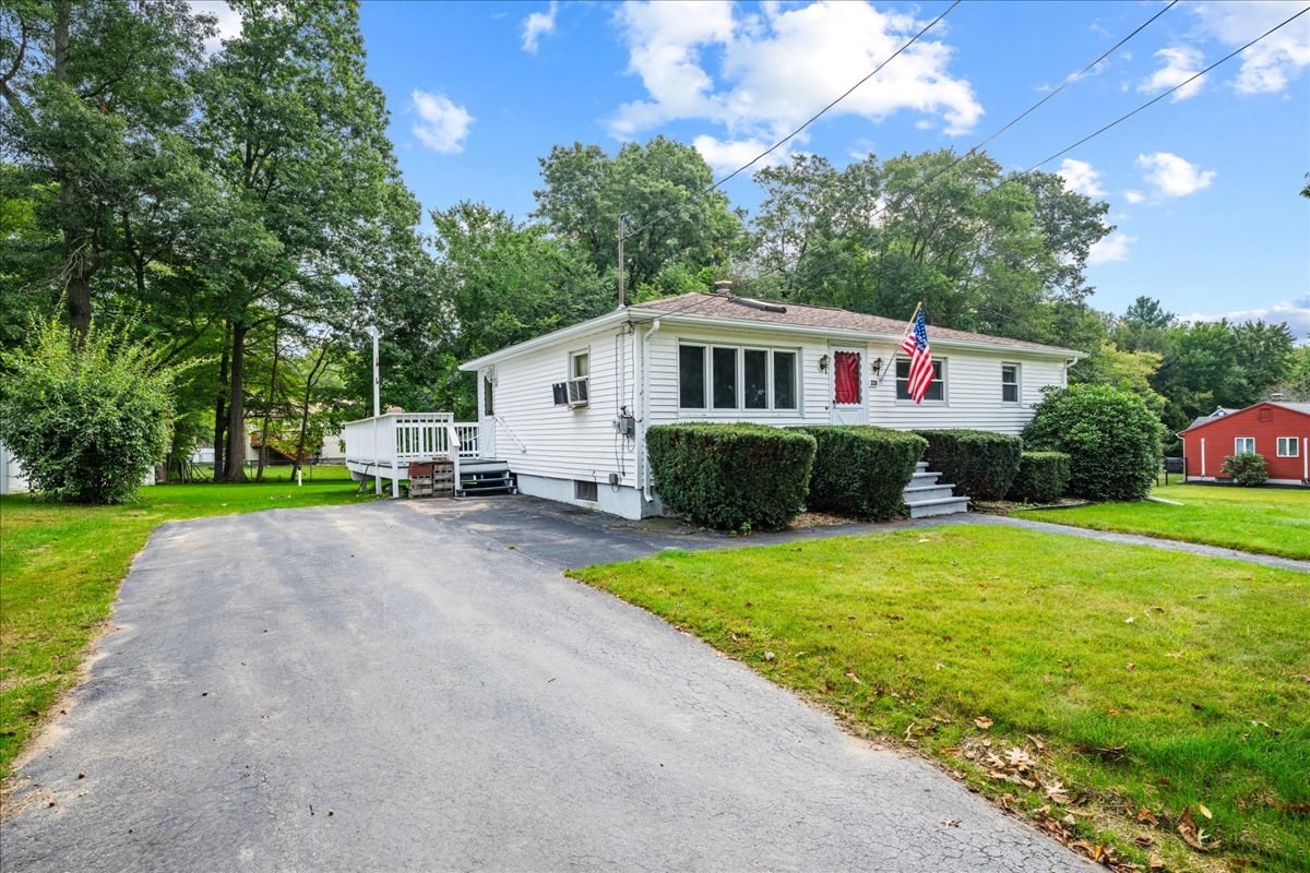 320 Mason Rd Ext, Dudley, MA 01571 — photo 2