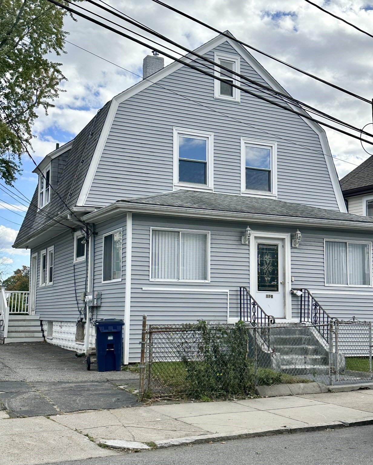 118 Evans Street — photo