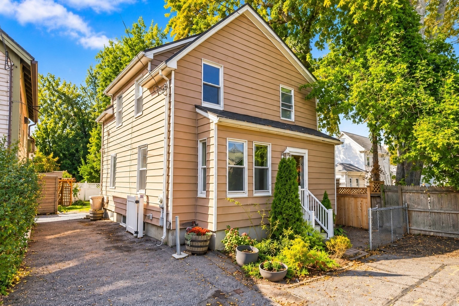 12 Linden Pl — photo