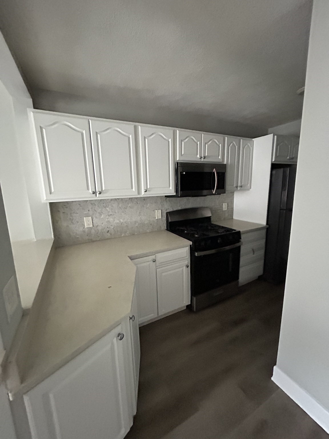 137 Chelsea St #2R — photo