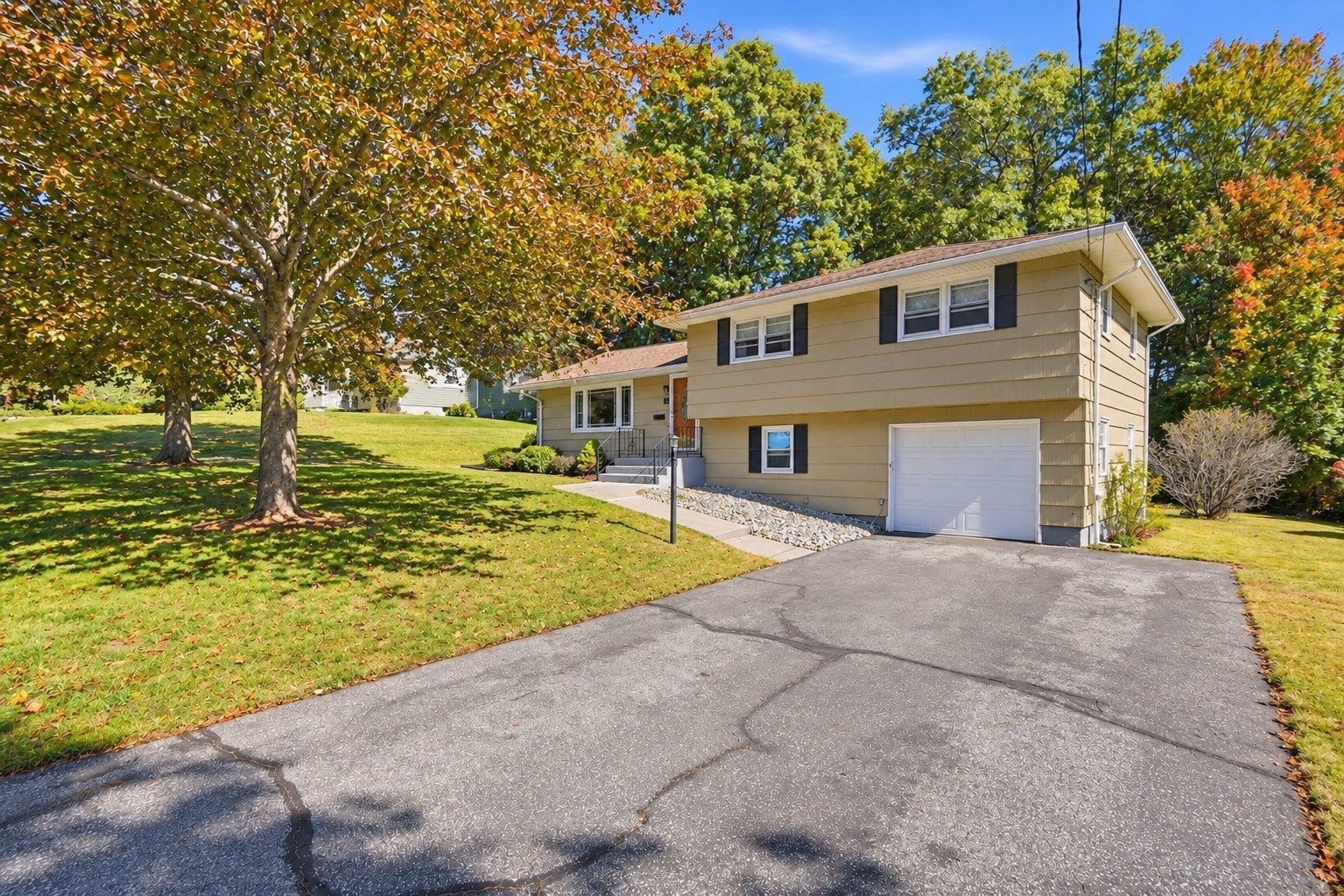 71 Woodside Road, Ludlow, MA 01056 — photo 2