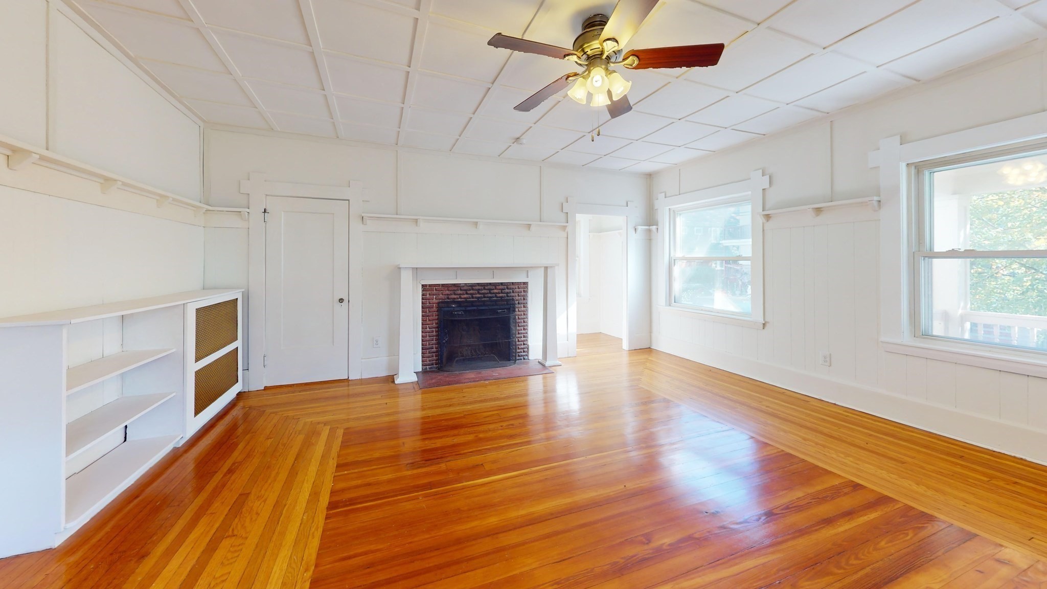 81 Bellevue Ave — photo