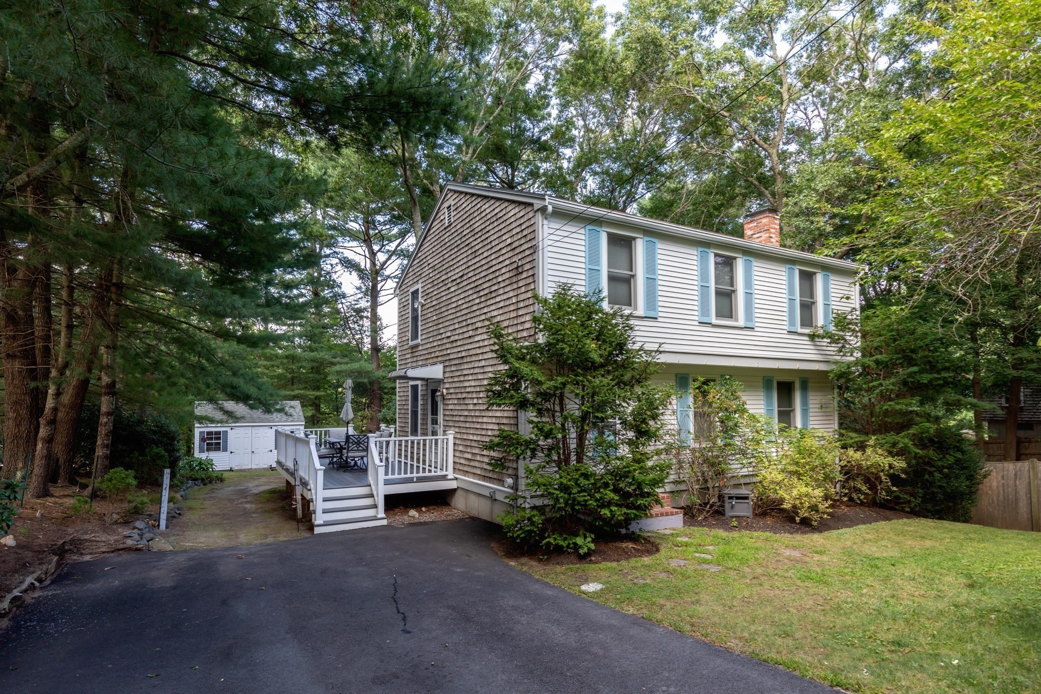 11 Lantern Ln — photo