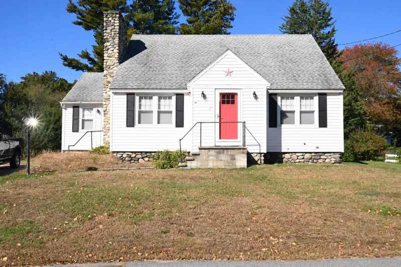 46 Litchfield Ave — photo