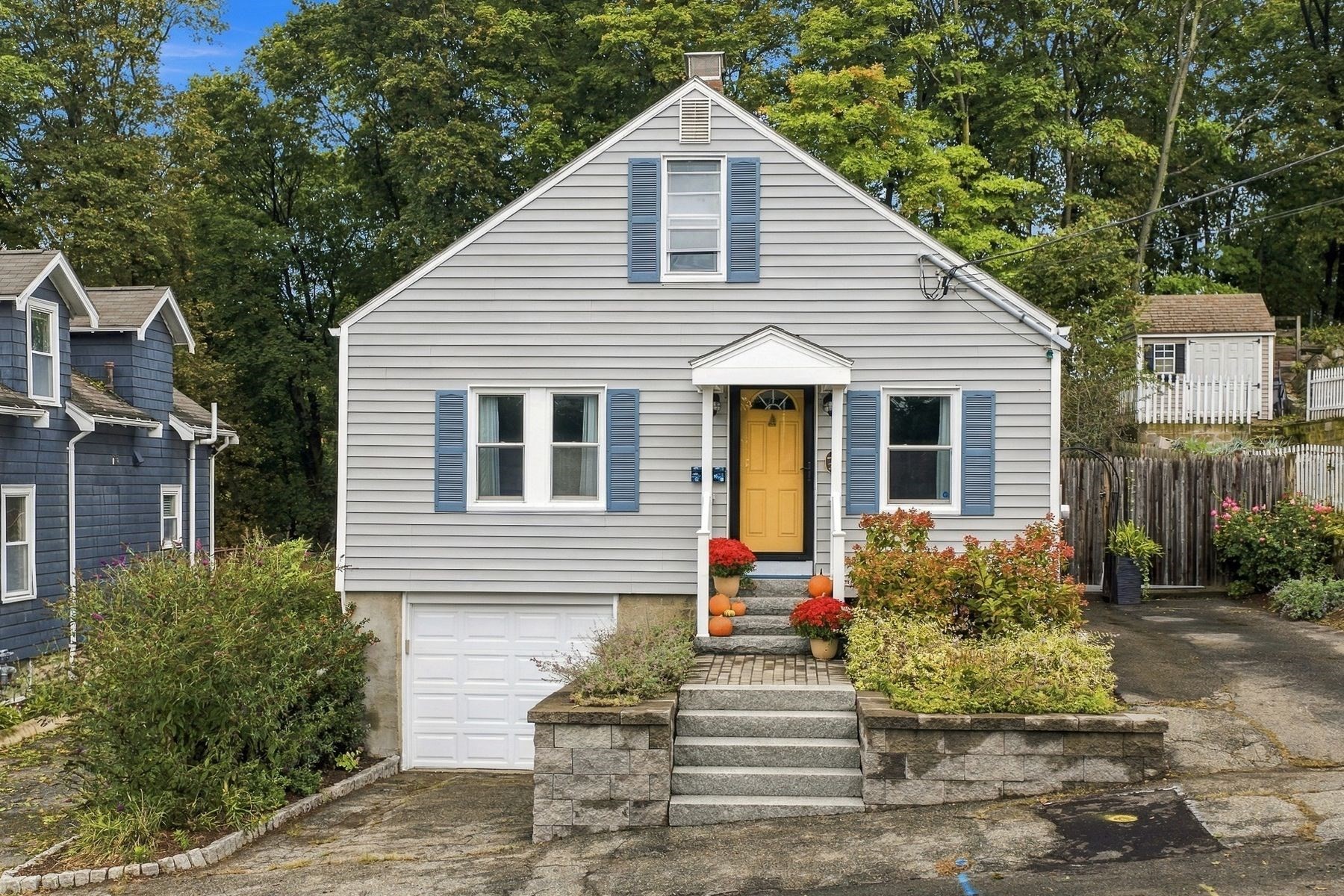 28 Eastman Ave — photo