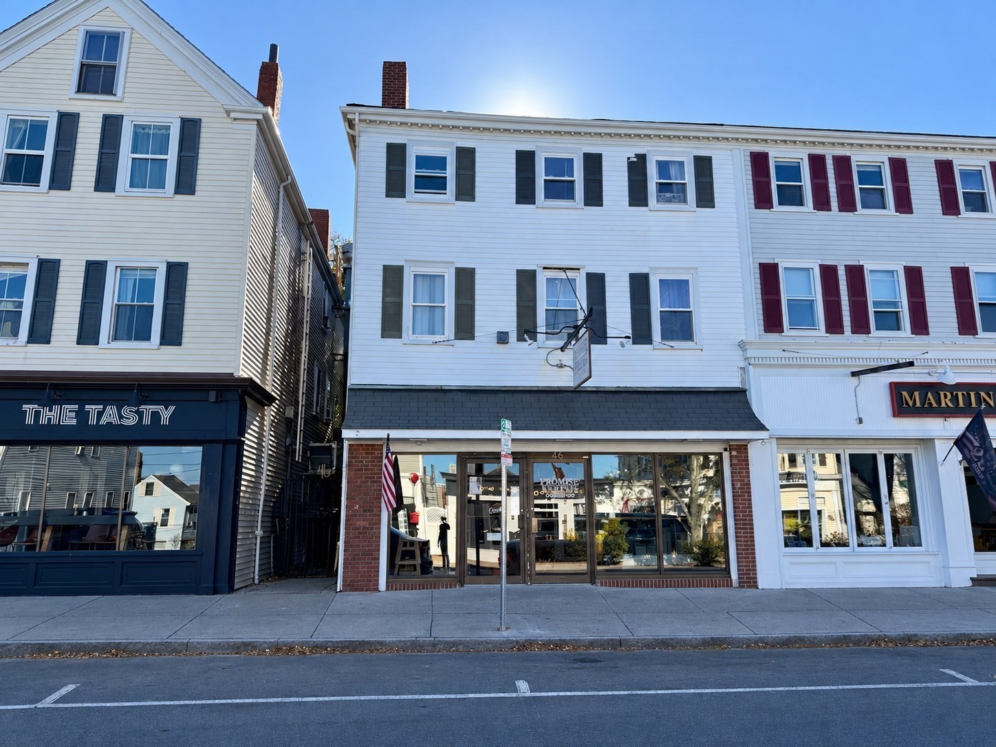 46 Court St #2 — photo