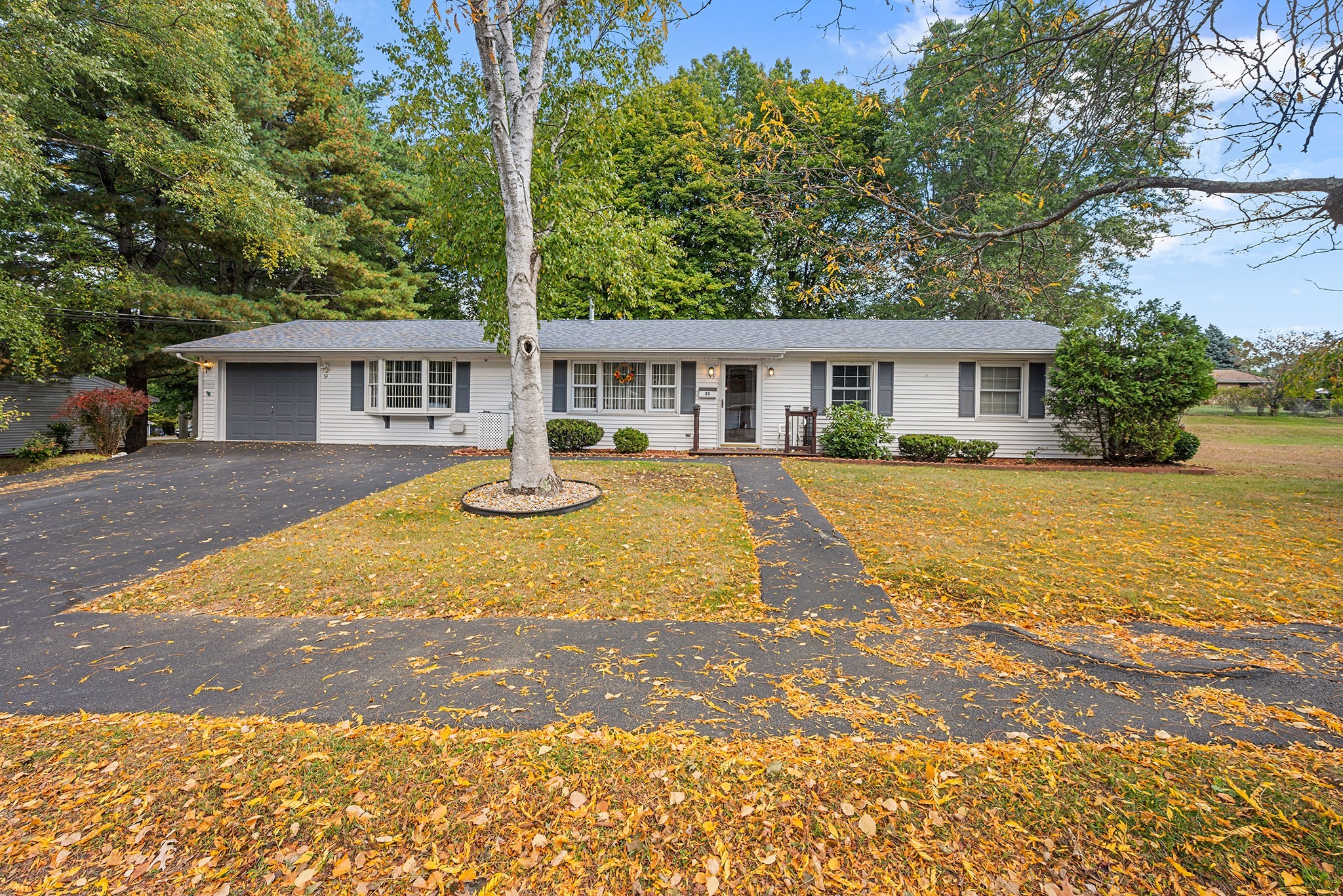 53 Catherine Dr — photo