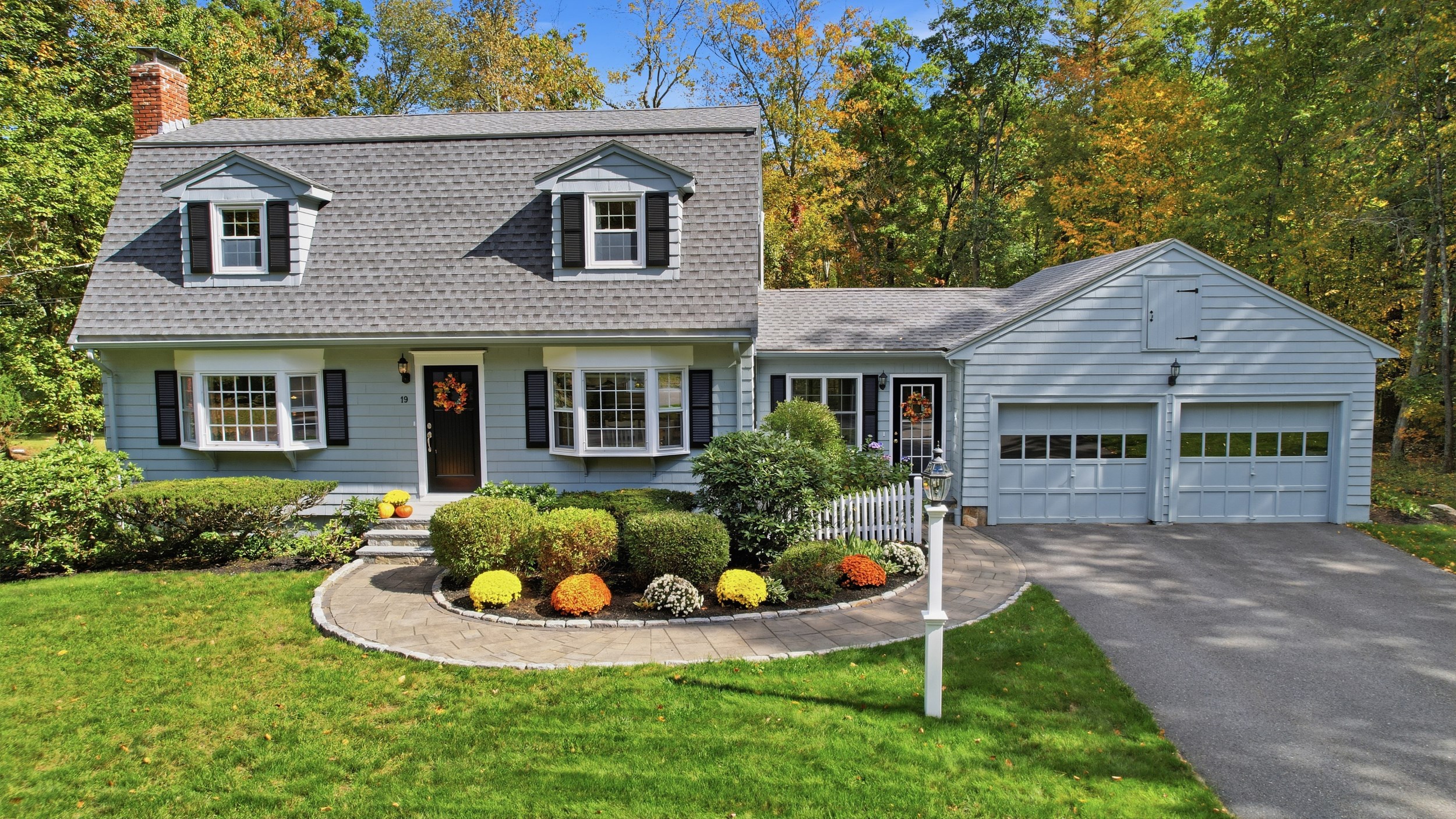 19 Evergreen Rd — photo