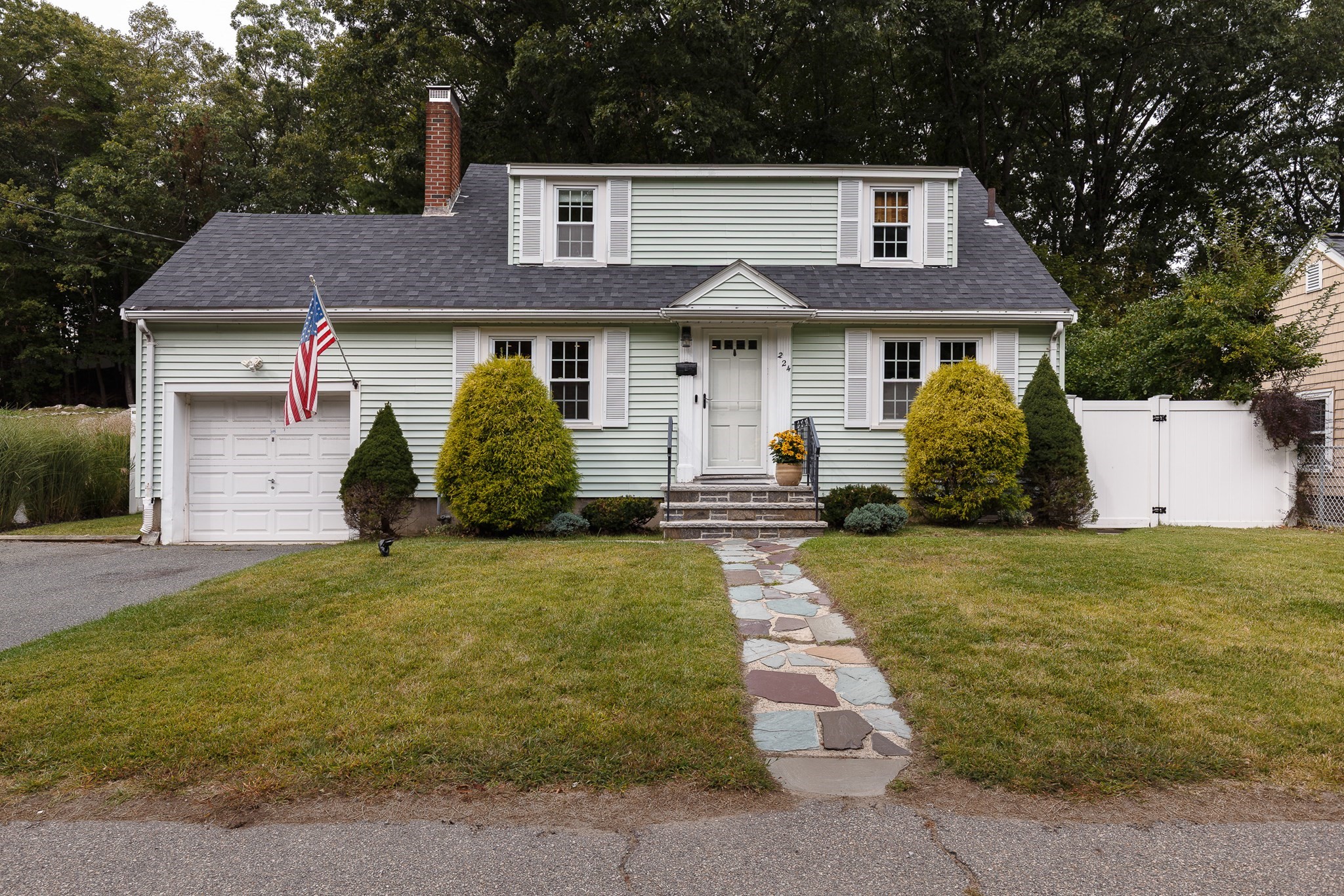 224 Turtle Pond Pkwy — photo