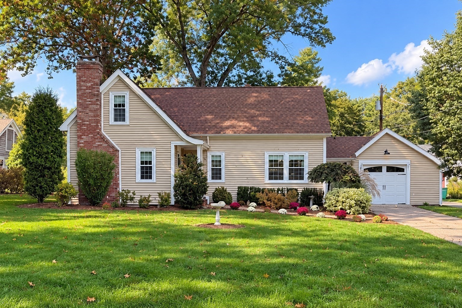 4 Beatty Ln — photo