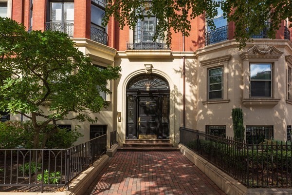 244 Beacon #2B — photo