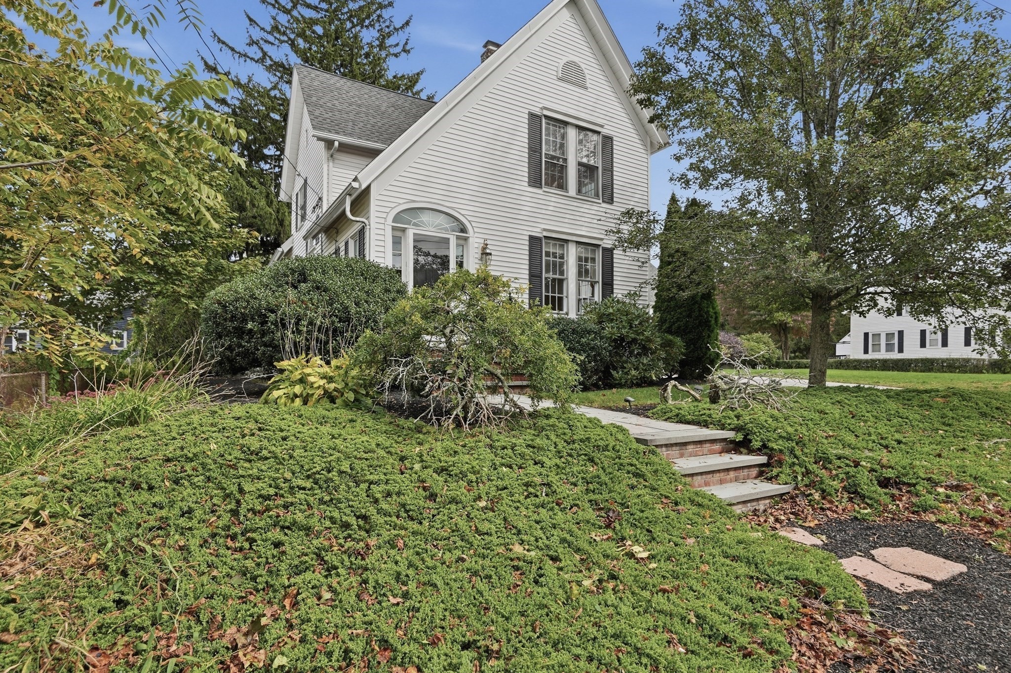 12 Exeter Street — photo
