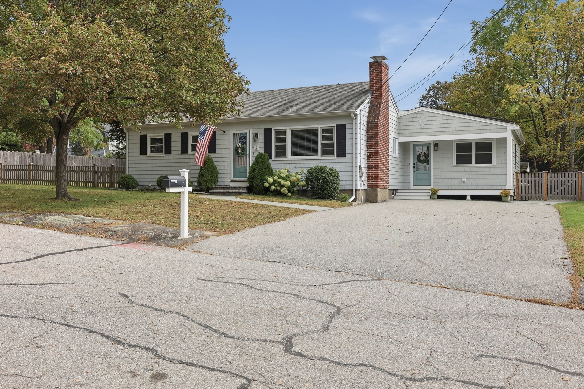 2 Azalea Rd — photo