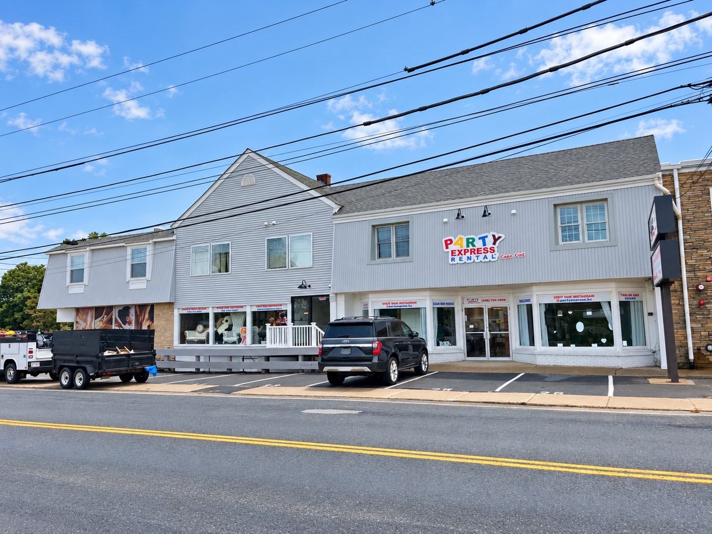 235 Barnstable Rd — photo