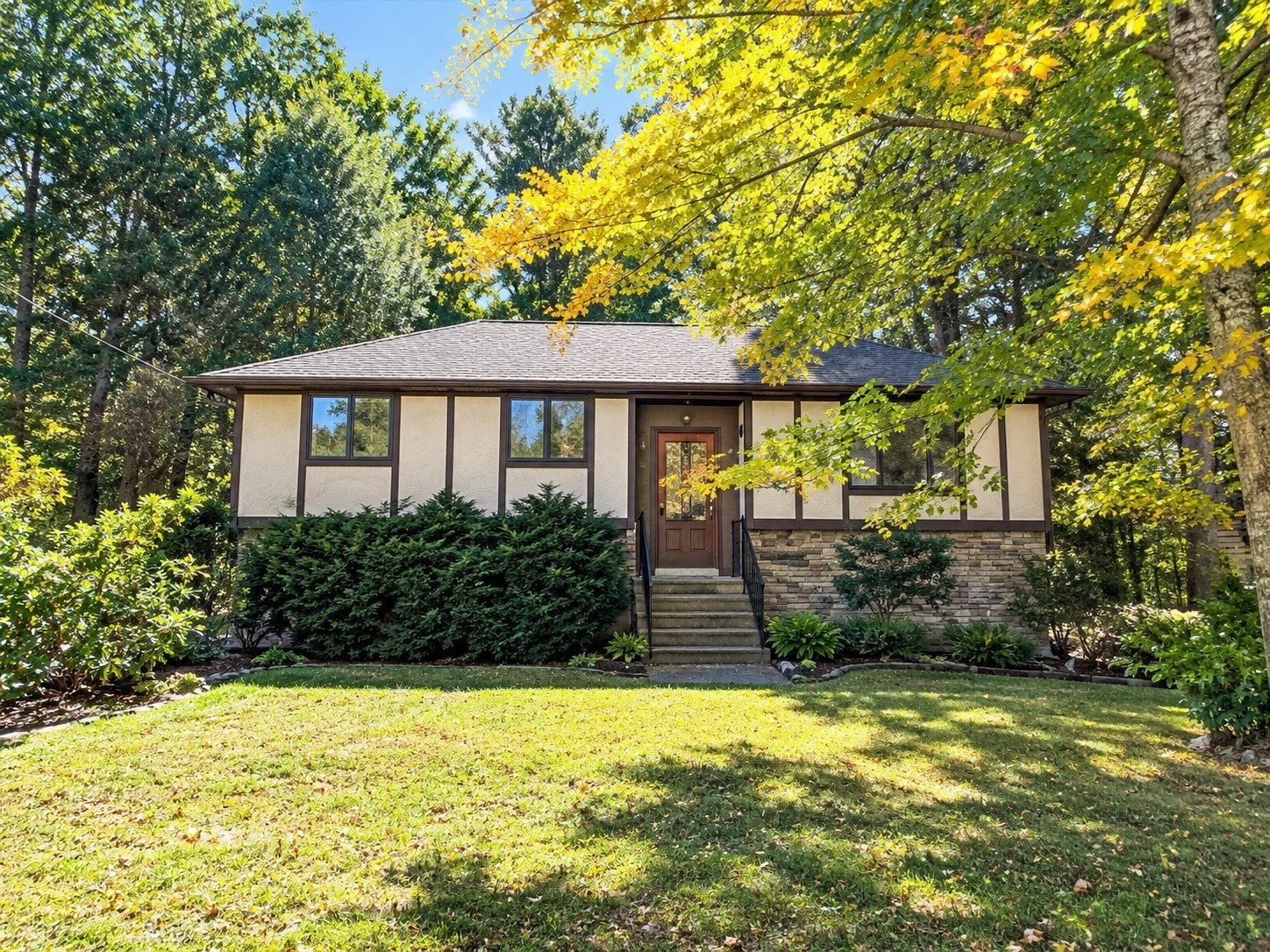 189 Allen Rd — photo