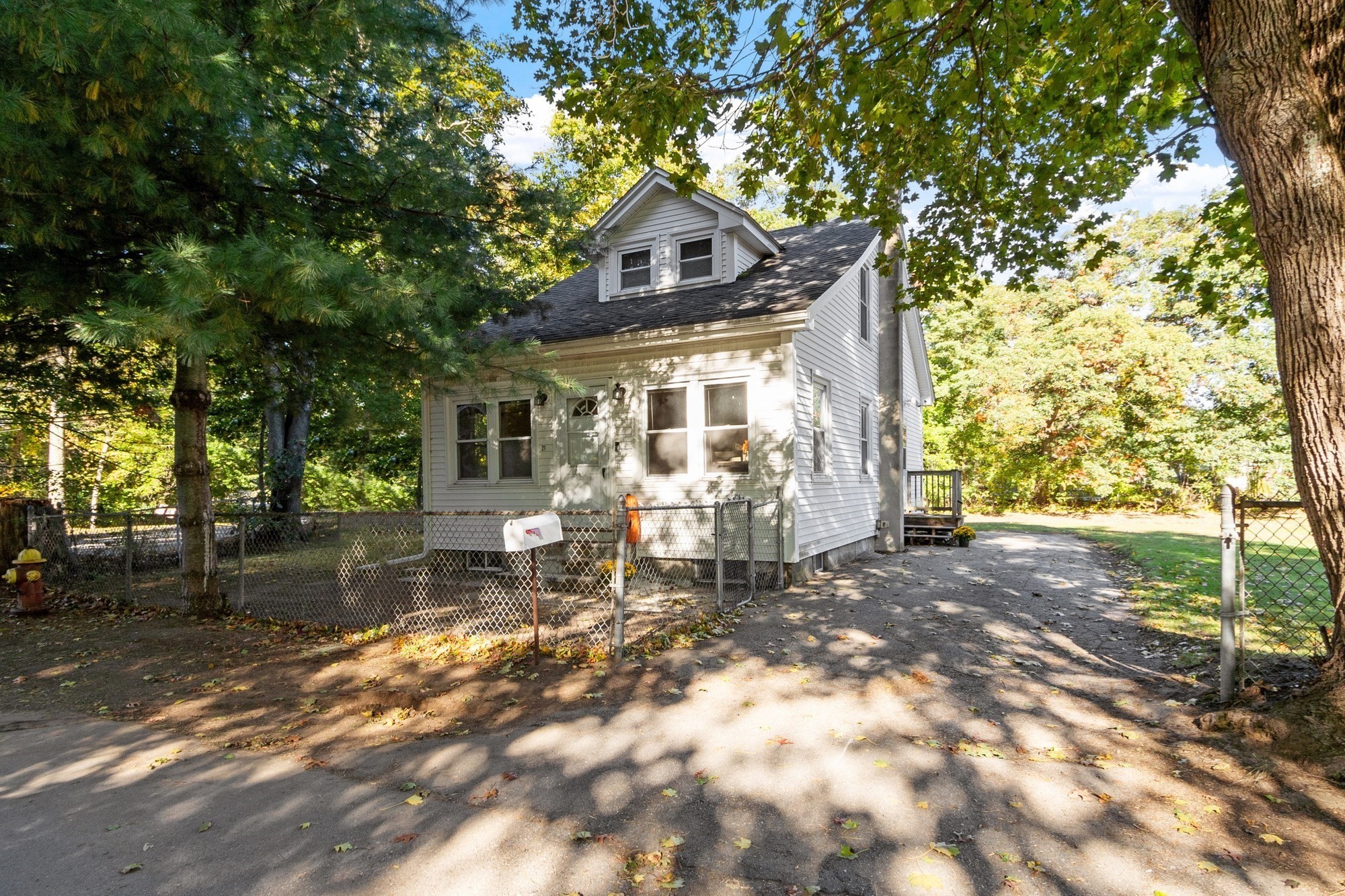 21 Roosevelt Rd — photo
