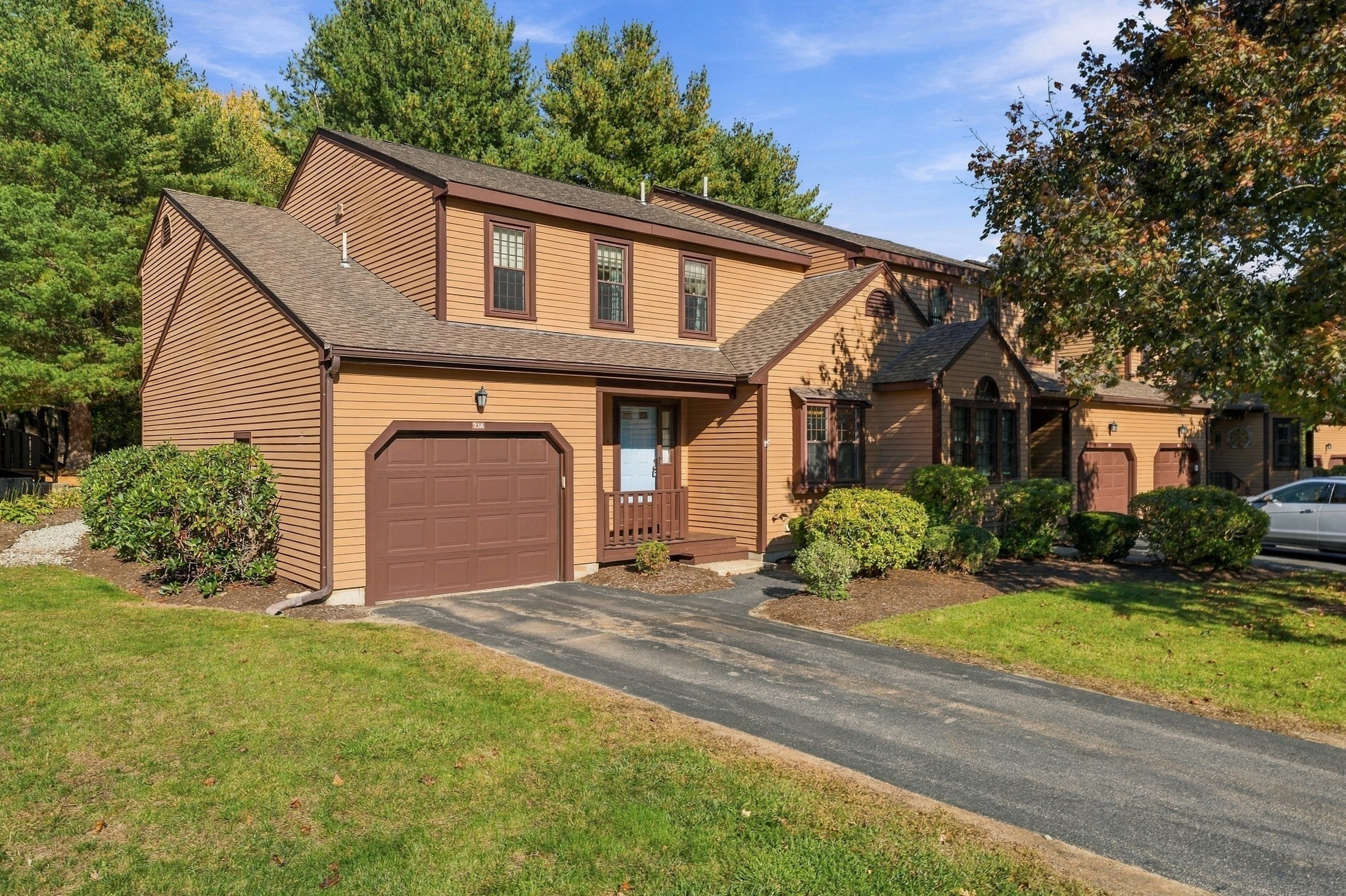 23 Hawthorne Vlg #a — photo