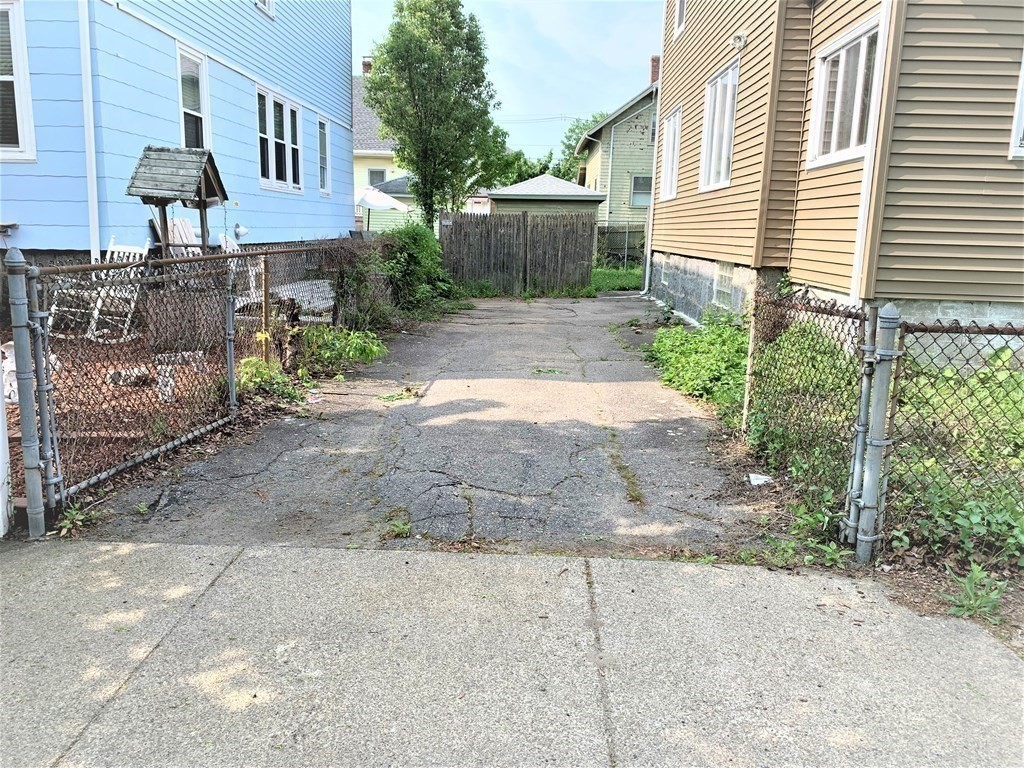49 Thornton St — photo