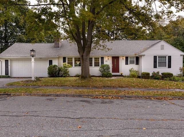 35 Vista Dr — photo