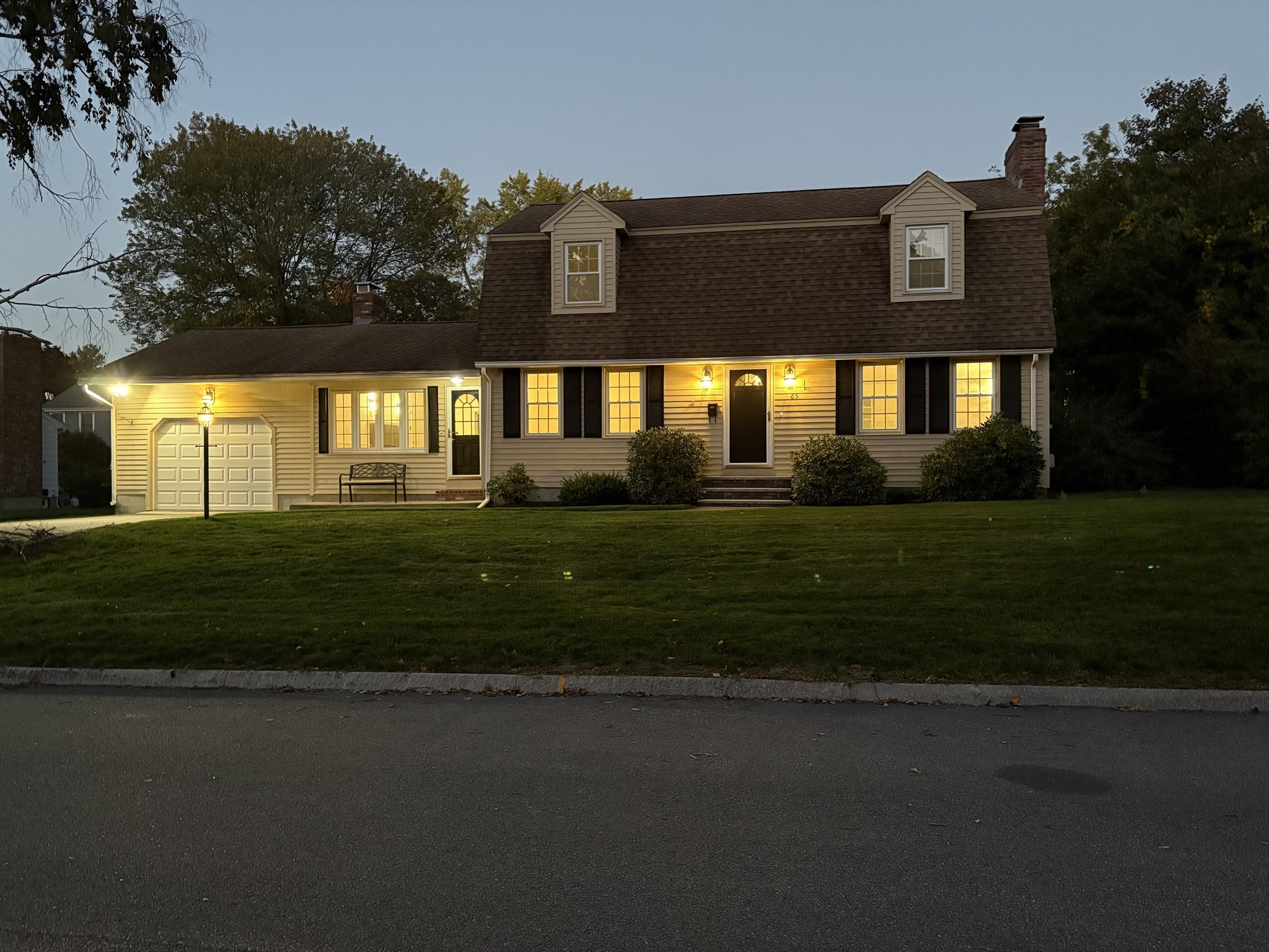 65 Surrey — photo