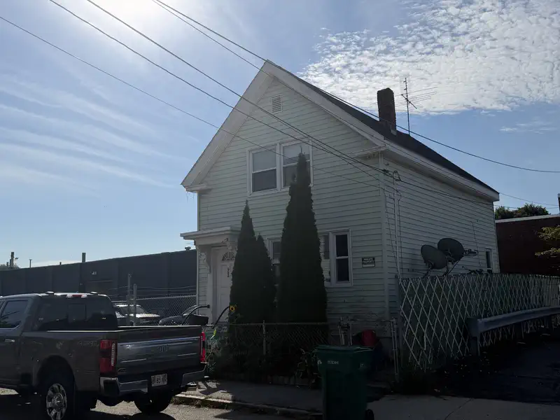 23 Second Street — photo