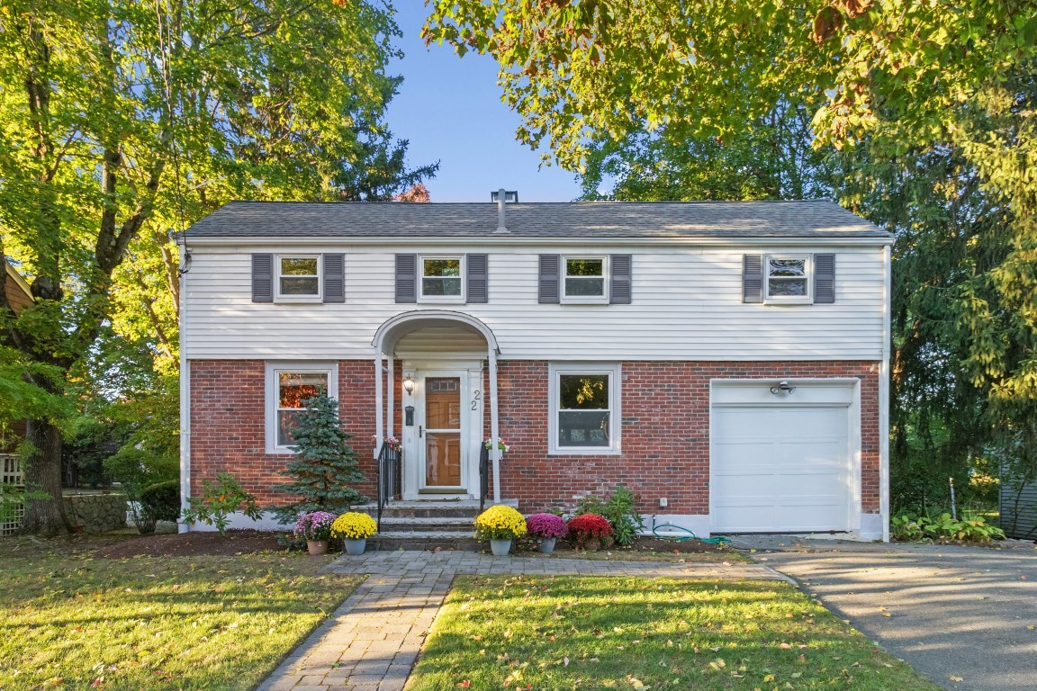 22 Roosevelt Rd — photo