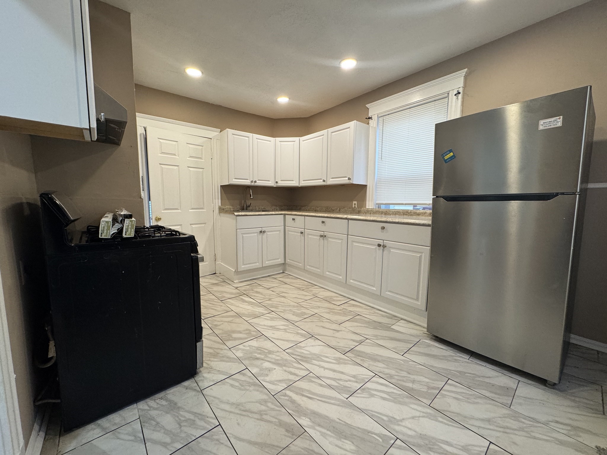 26 Hanover St #1 — photo