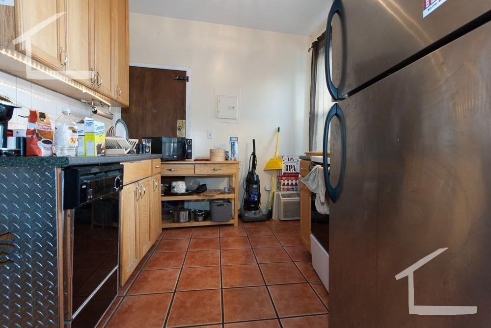 96 Linden St #2 — photo