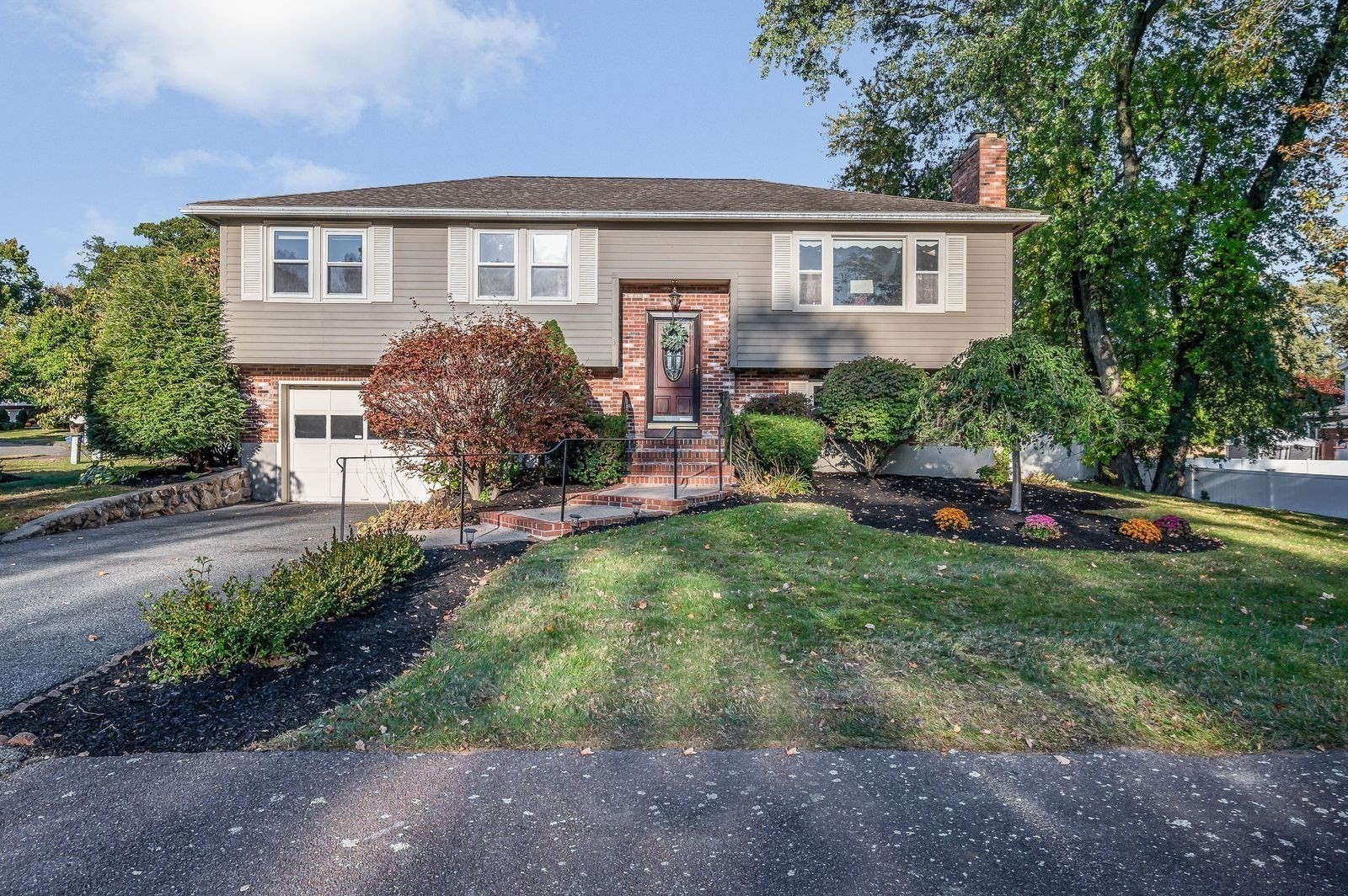 3 Jennifer Dr — photo