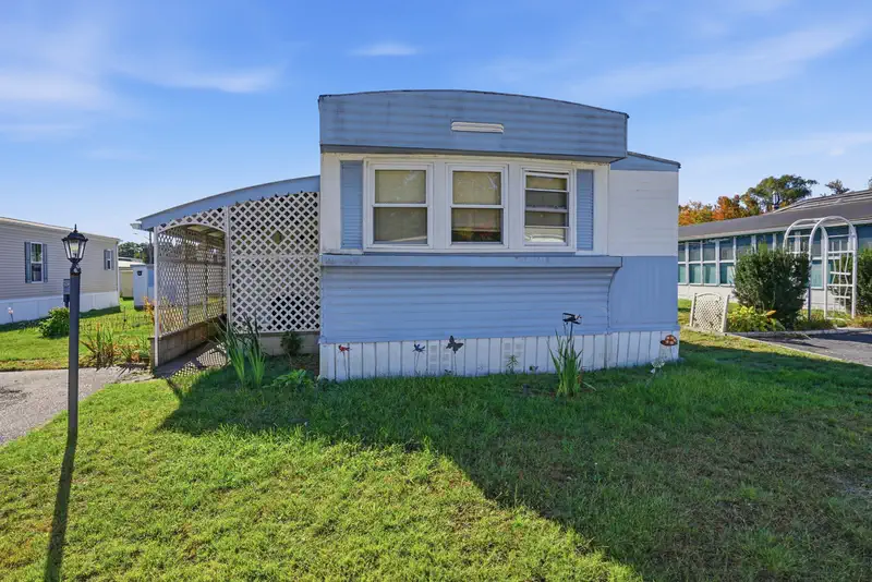 106 Lucy Drive — photo