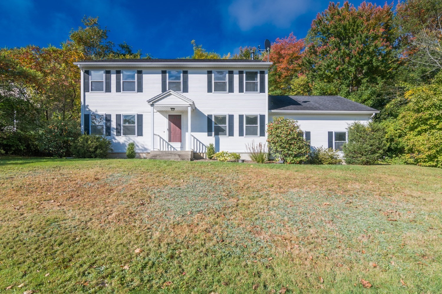 7 Emily Ln — photo