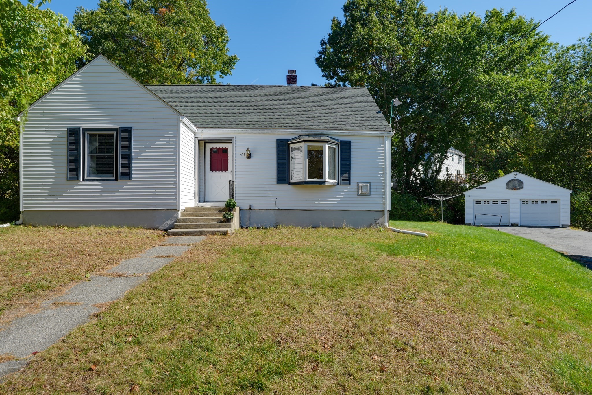 675 Burncoat Street — photo