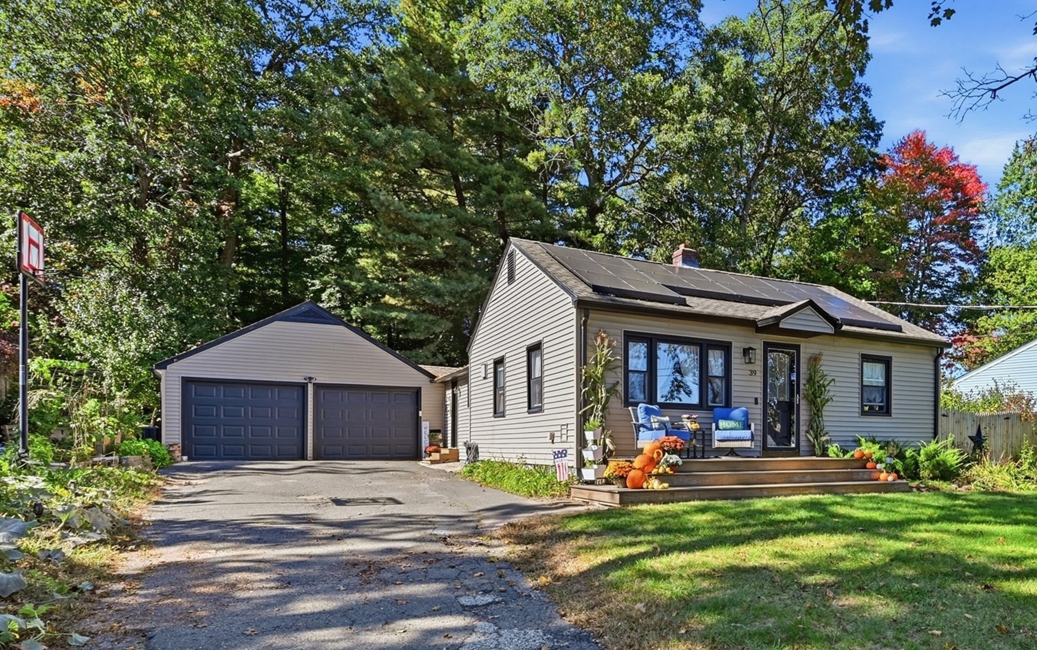 39 Birchwood Rd — photo