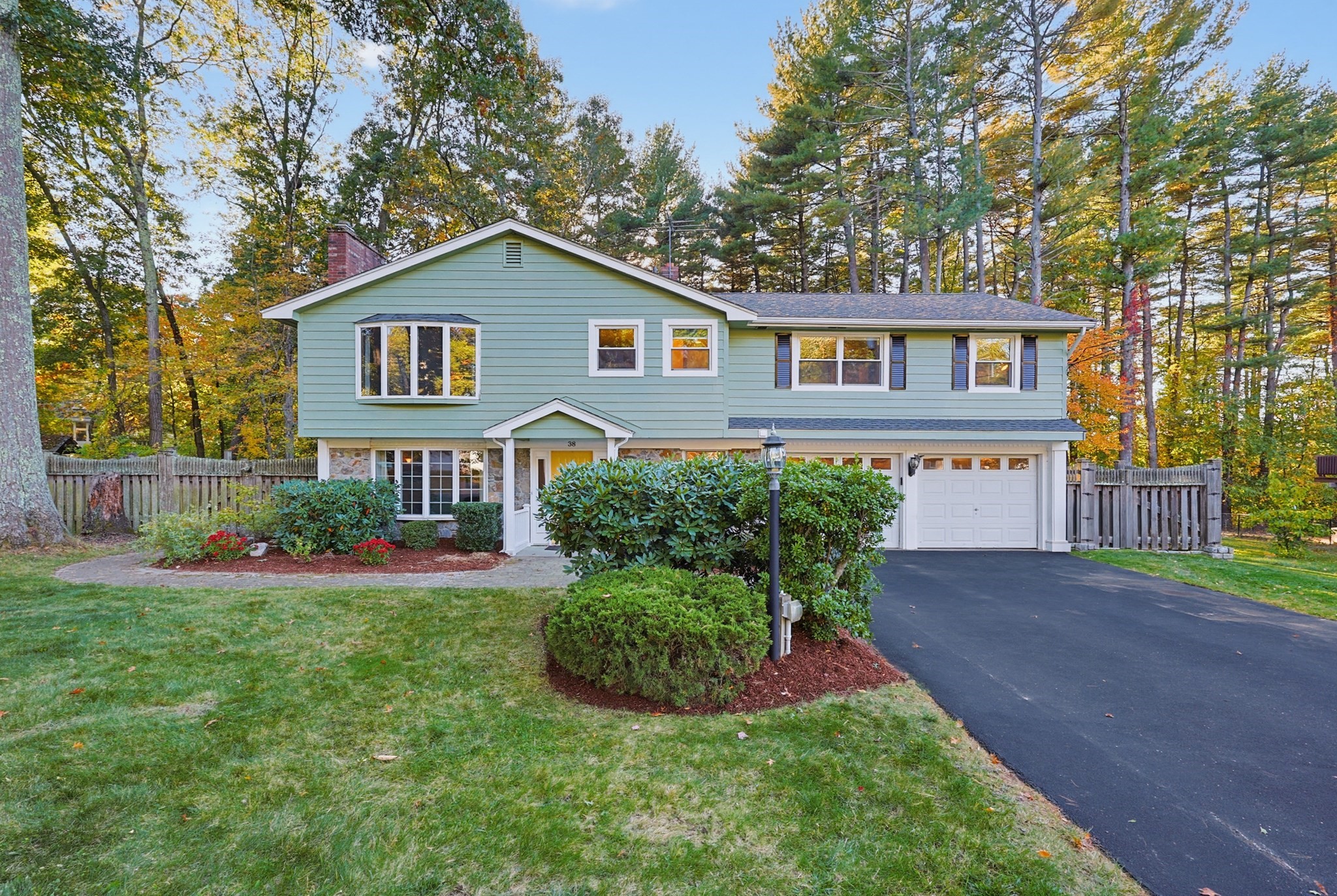 38 Ledgewood Rd — photo