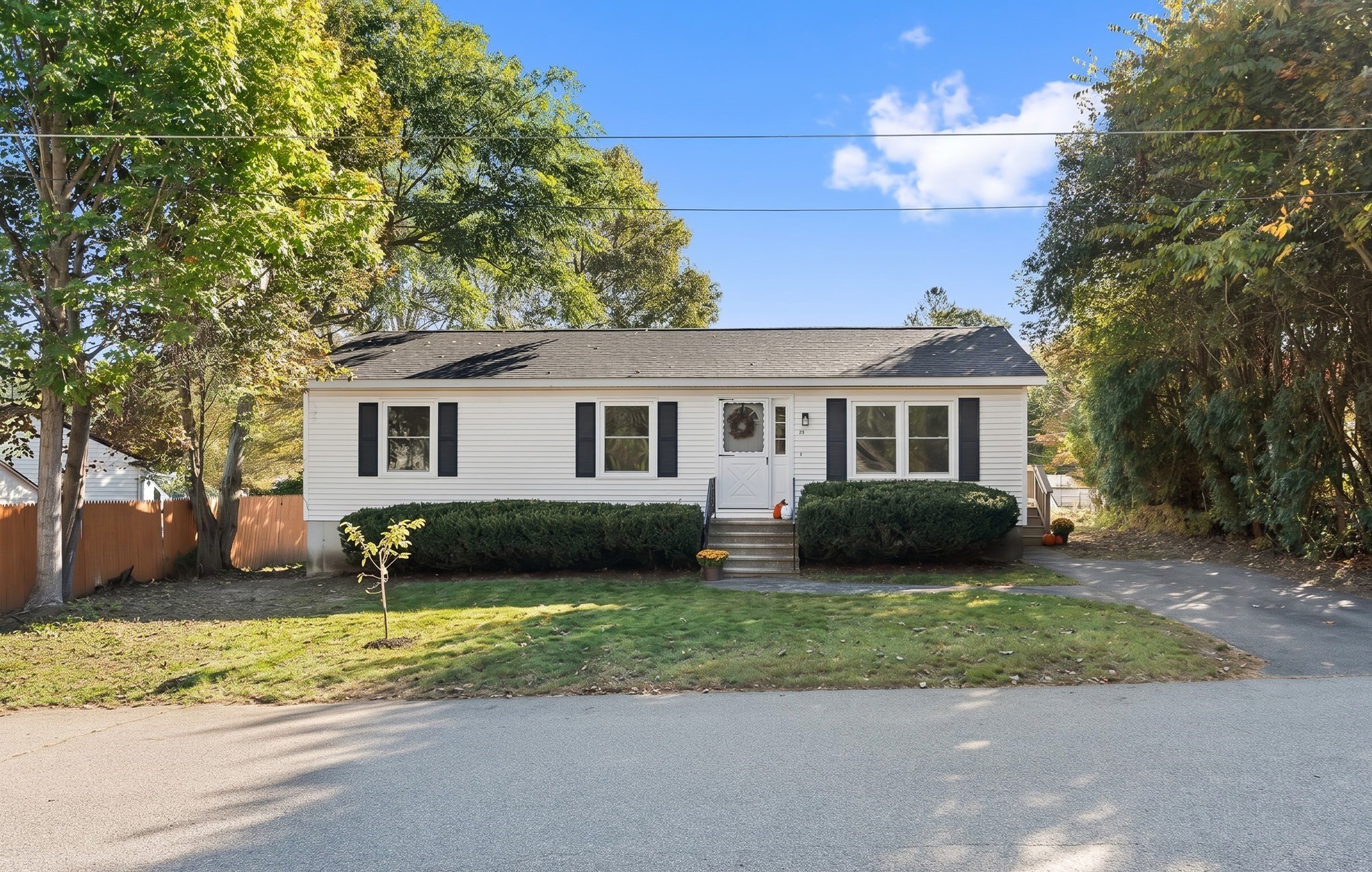 150 Everett Ave — photo