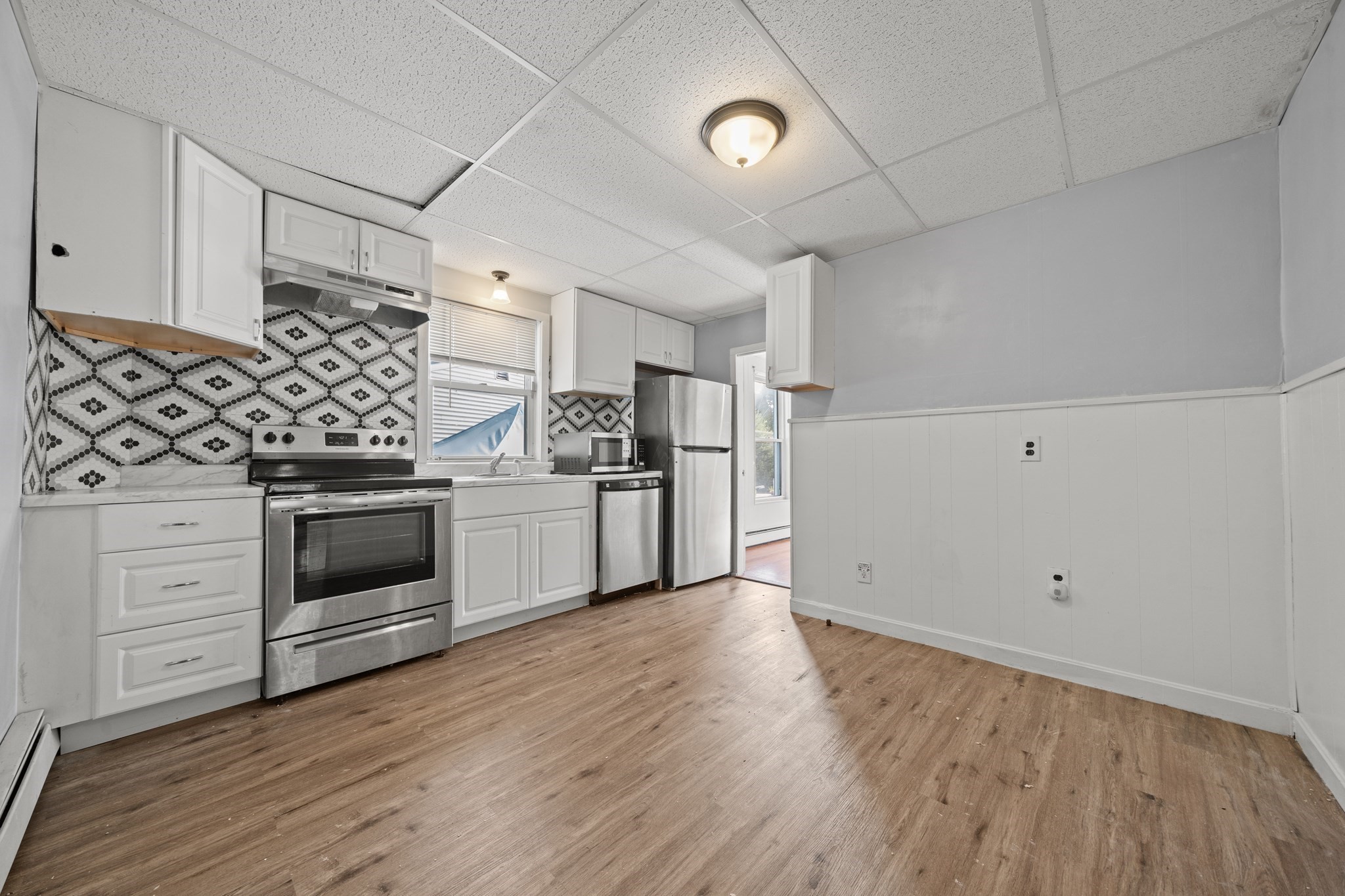 49 Saunders Rd #1 — photo