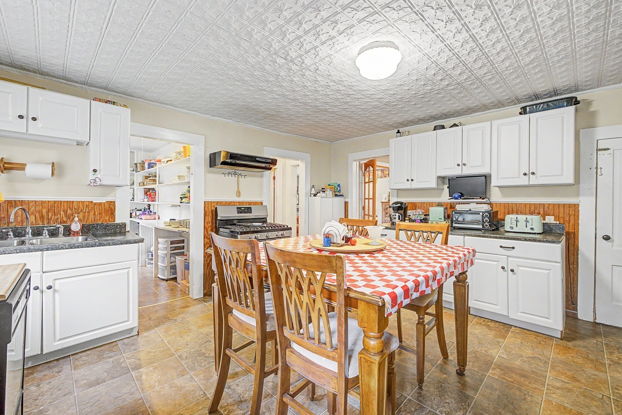 21 Williams Street, Ware, MA 01082 — photo 2