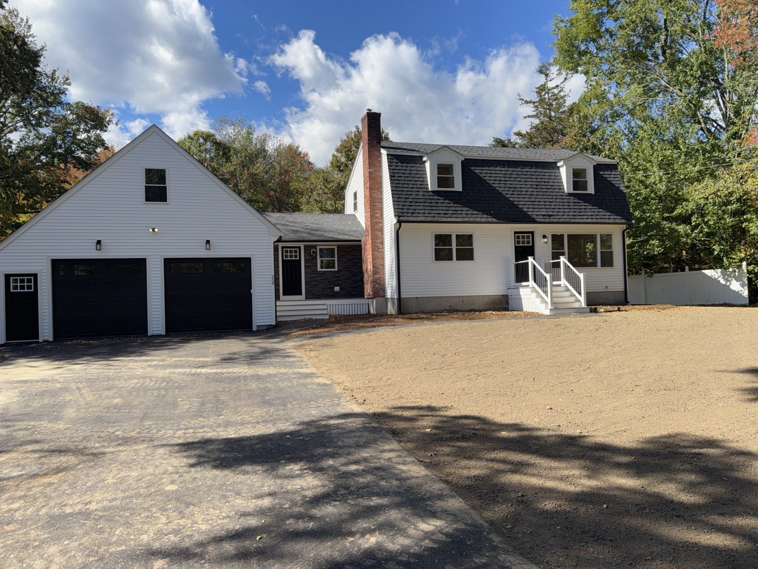 258 Poquanticut Ave — photo