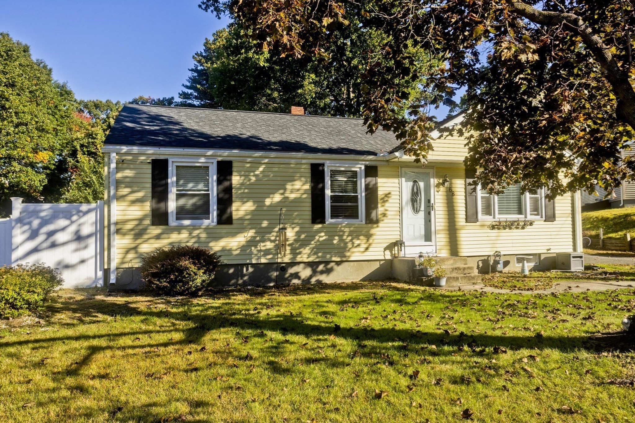 68 Gatewood Rd — photo