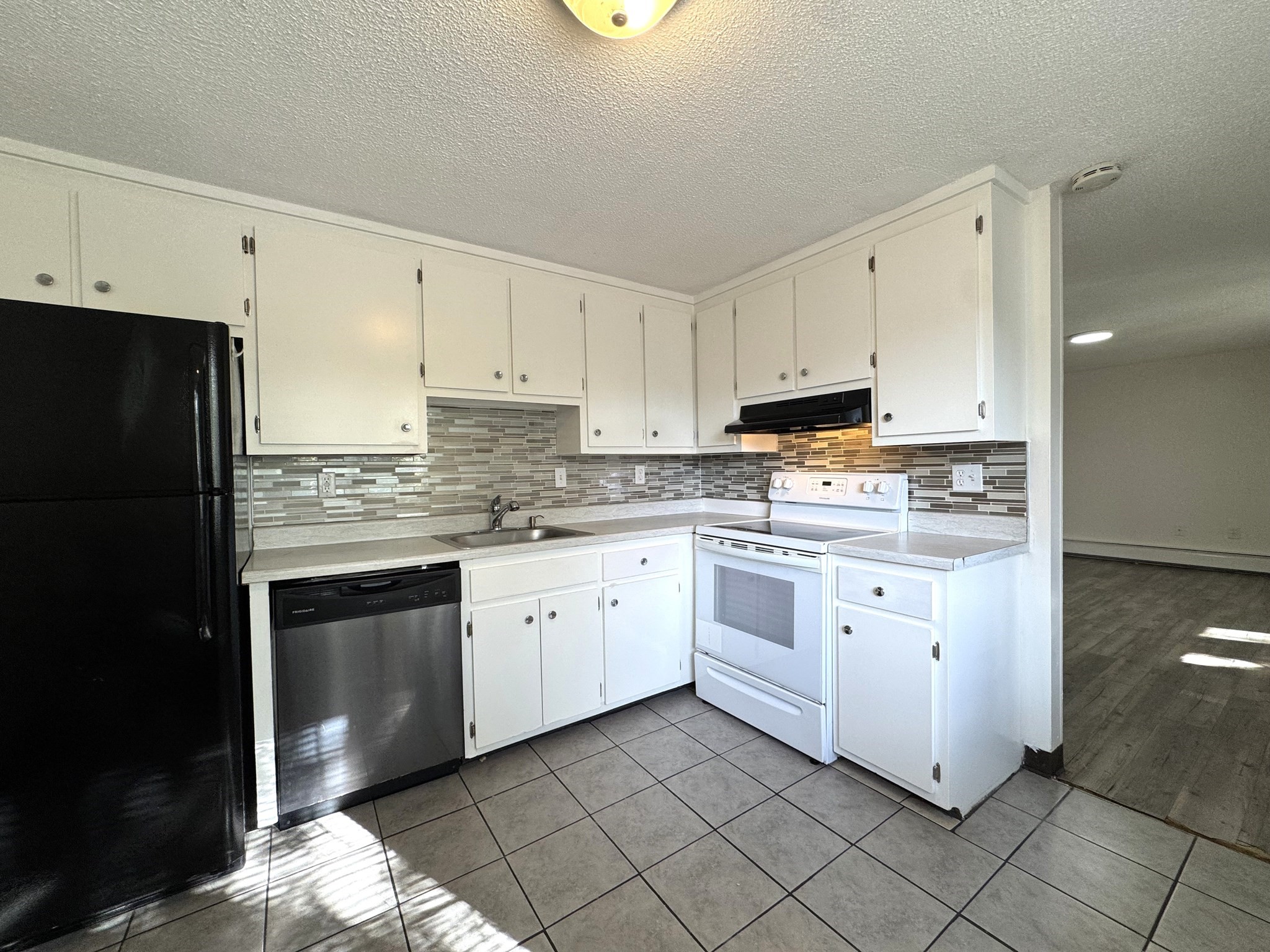 271 Humphrey Street #H10 — photo