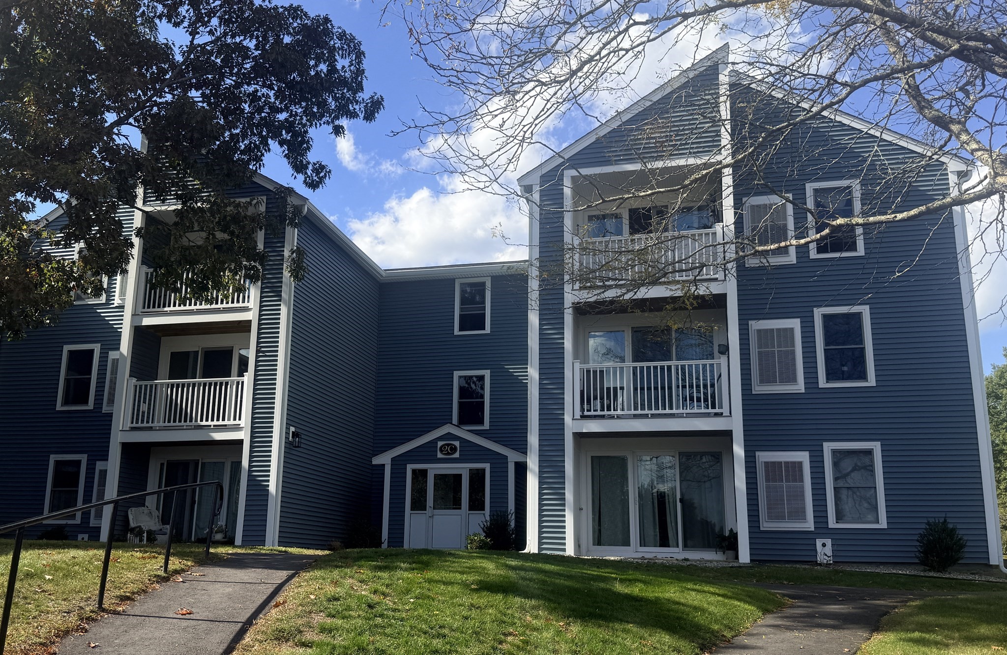 2 Marc Drive Unit 2C5 — photo