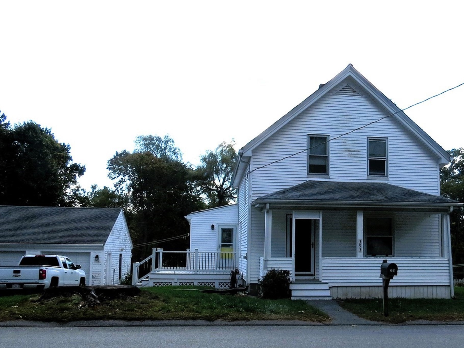 393 Purchase St — photo