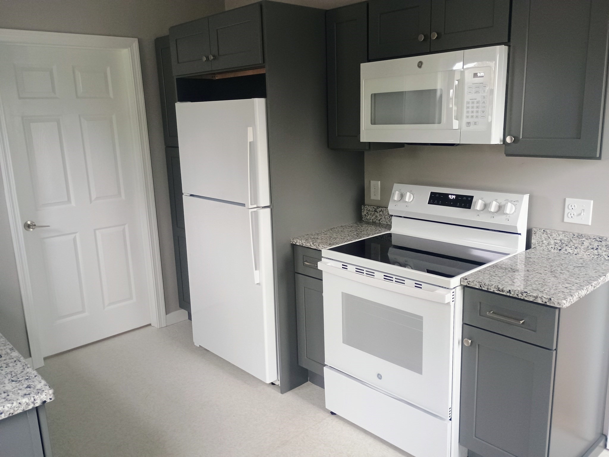 10 Hodges Ave #2 — photo