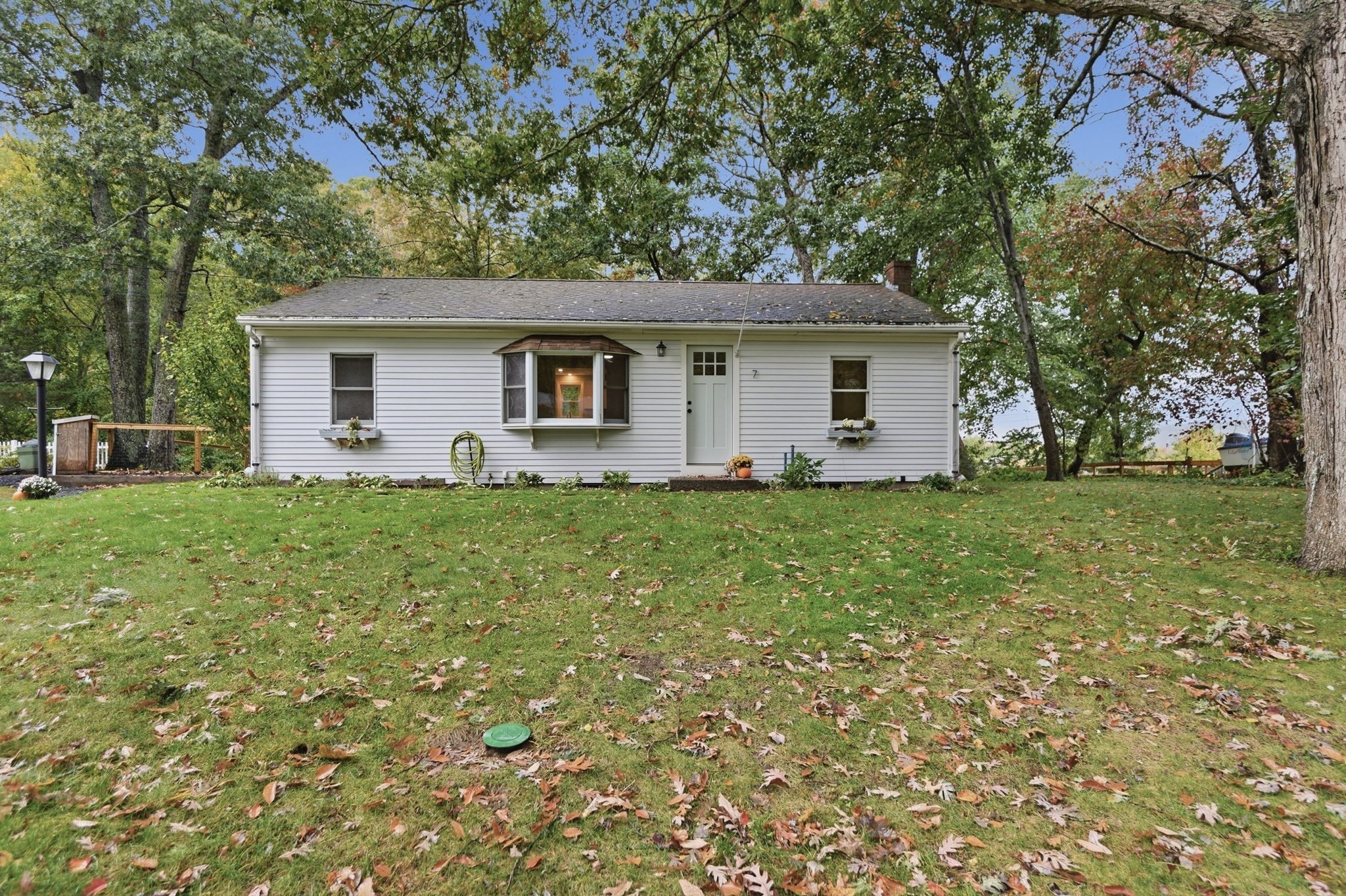 7 Earl Rd — photo