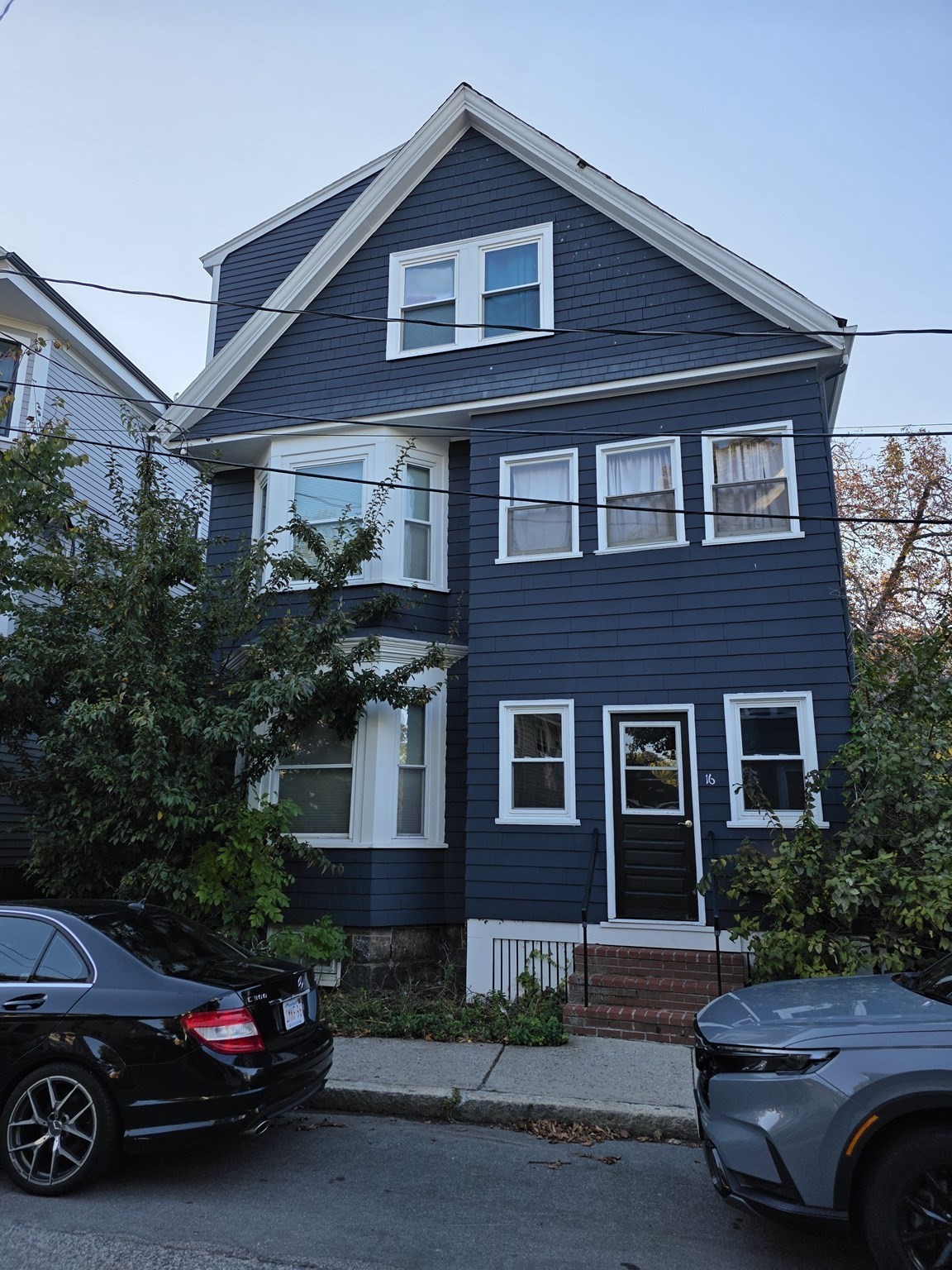 16 Henry St #1 — photo