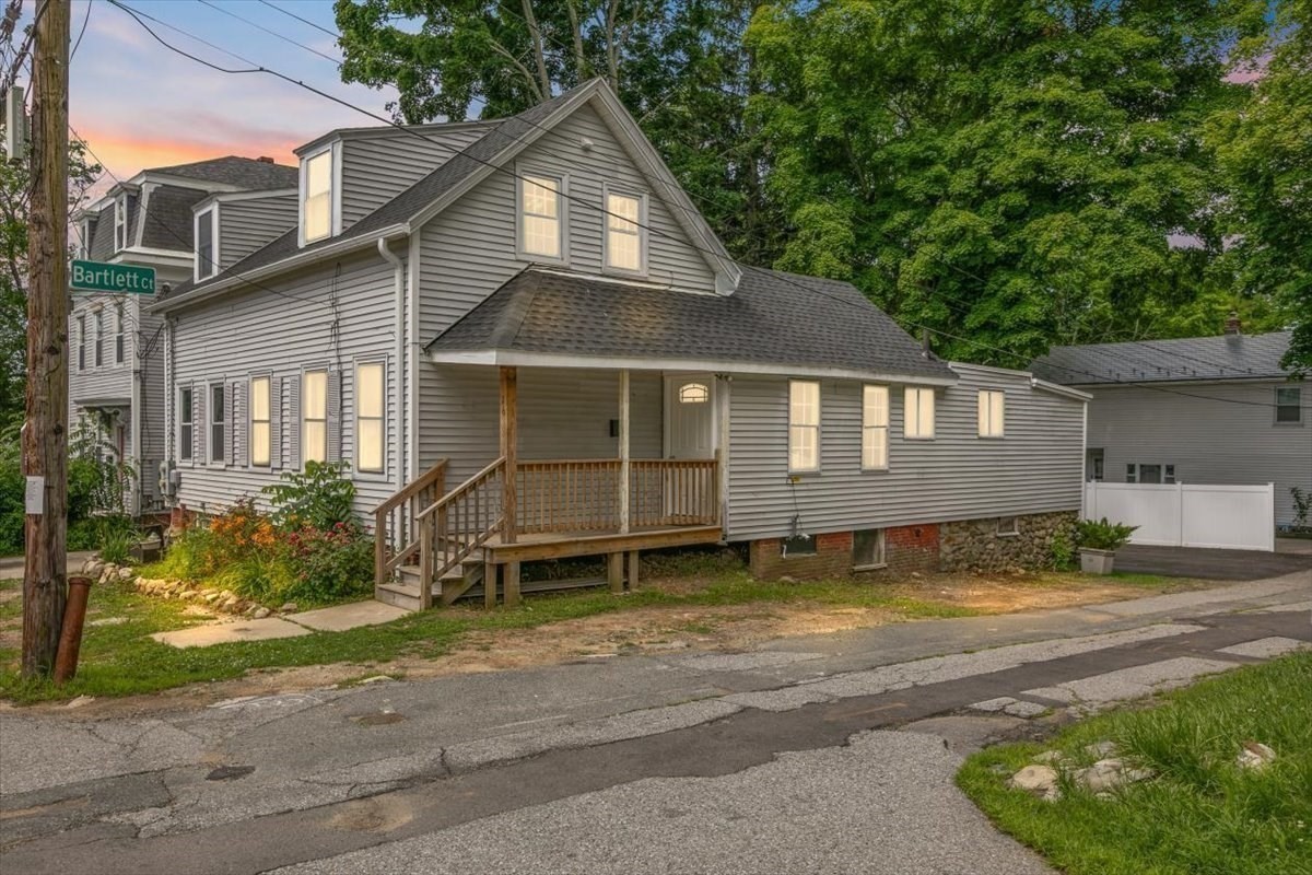 14-16 Bartlett Ave #16 — photo