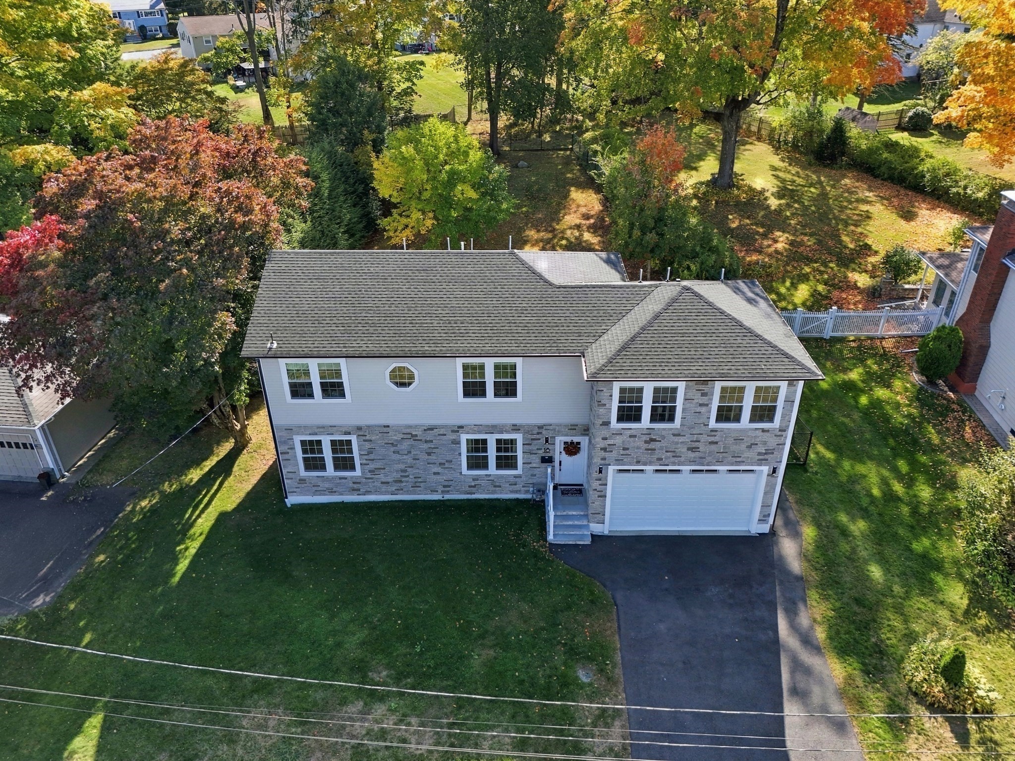 18 Elmcrest Road — photo